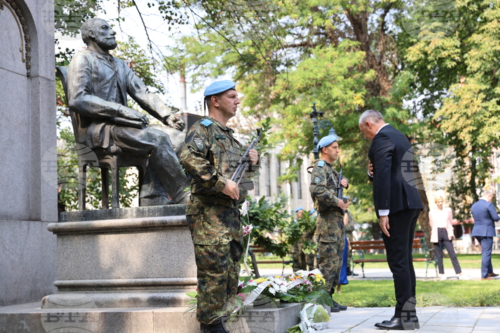 Пловдив - Съединението на България - честване - паметник на Захари Стоянов