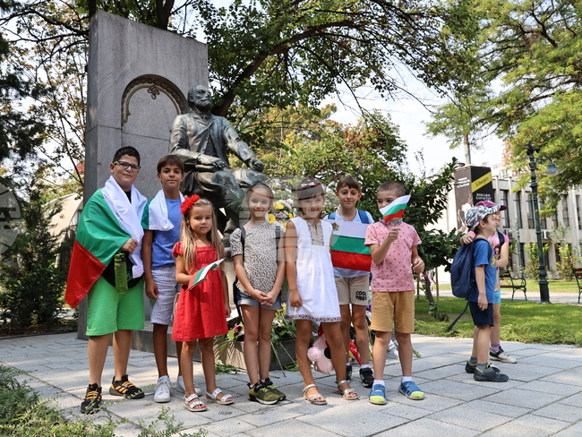 Пловдив - Съединението на България - честване - паметник на Захари Стоянов