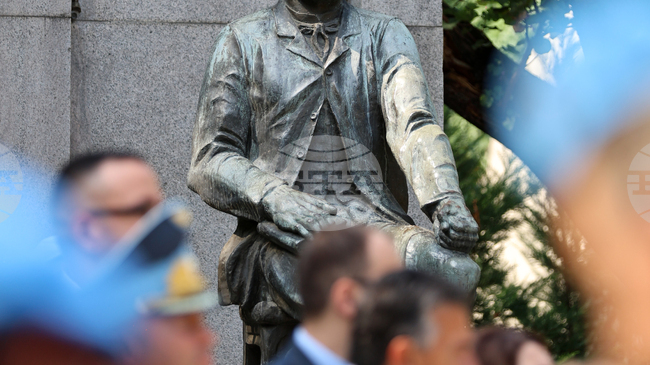 С тържествена церемония ще бъде открита статуя на Захарий Стоянов в София