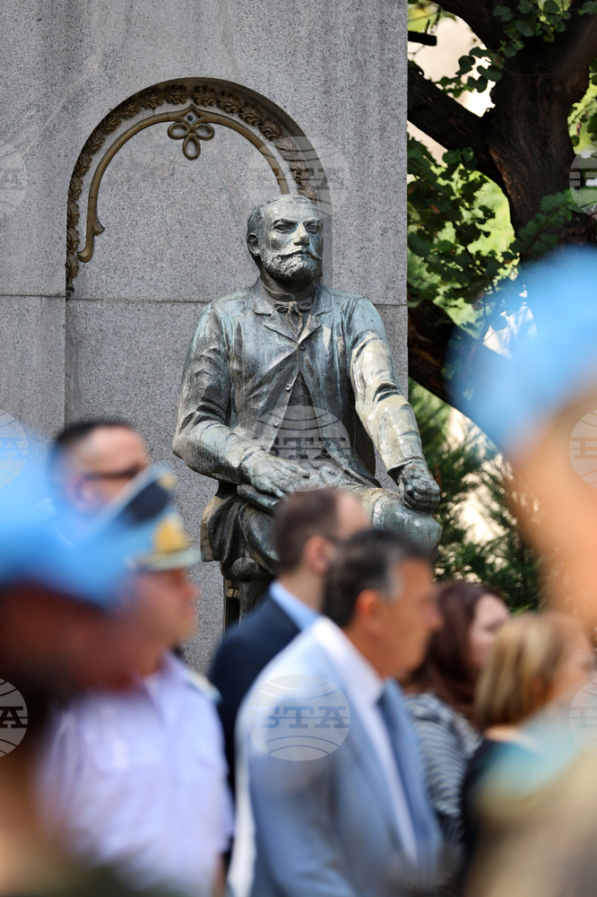 С тържествена церемония ще бъде открита статуя на Захарий Стоянов в София