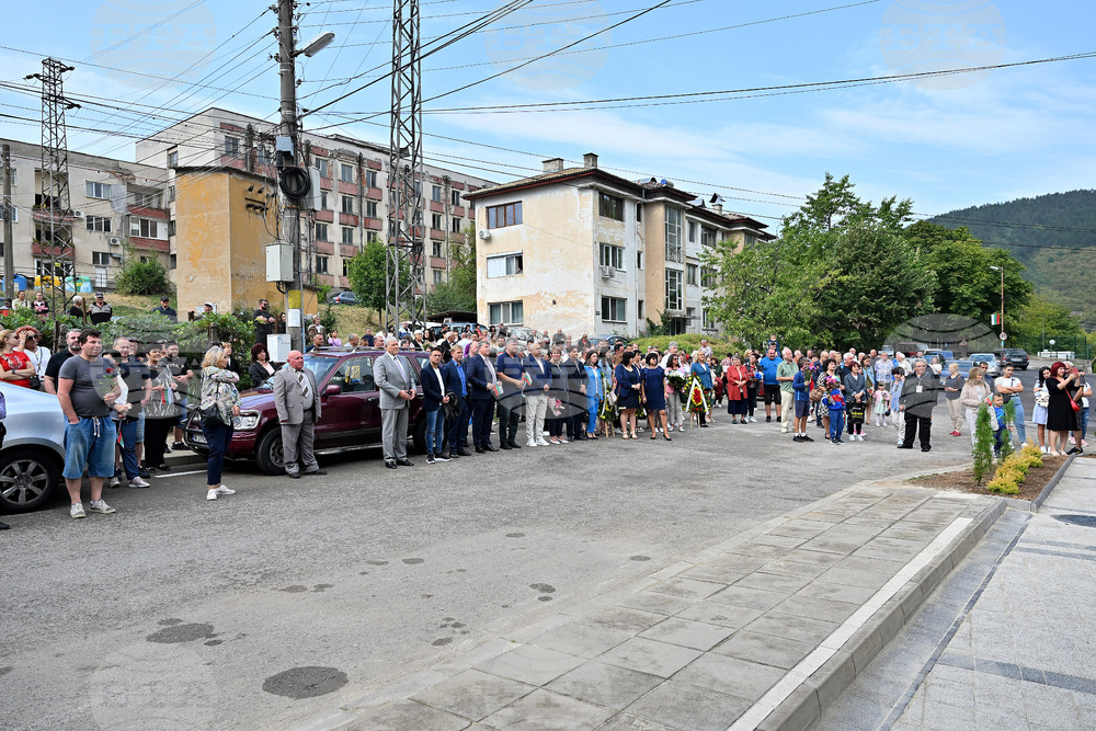 Чипровци - паметник на Васил Левски