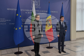 Молдова - Теодора Генчовска - Нику Попеску - среща