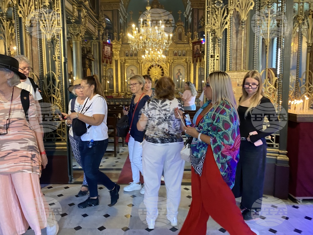 Турция - Желязна църква „Свети Стефан“ - Ден на Съединението на България - посетители