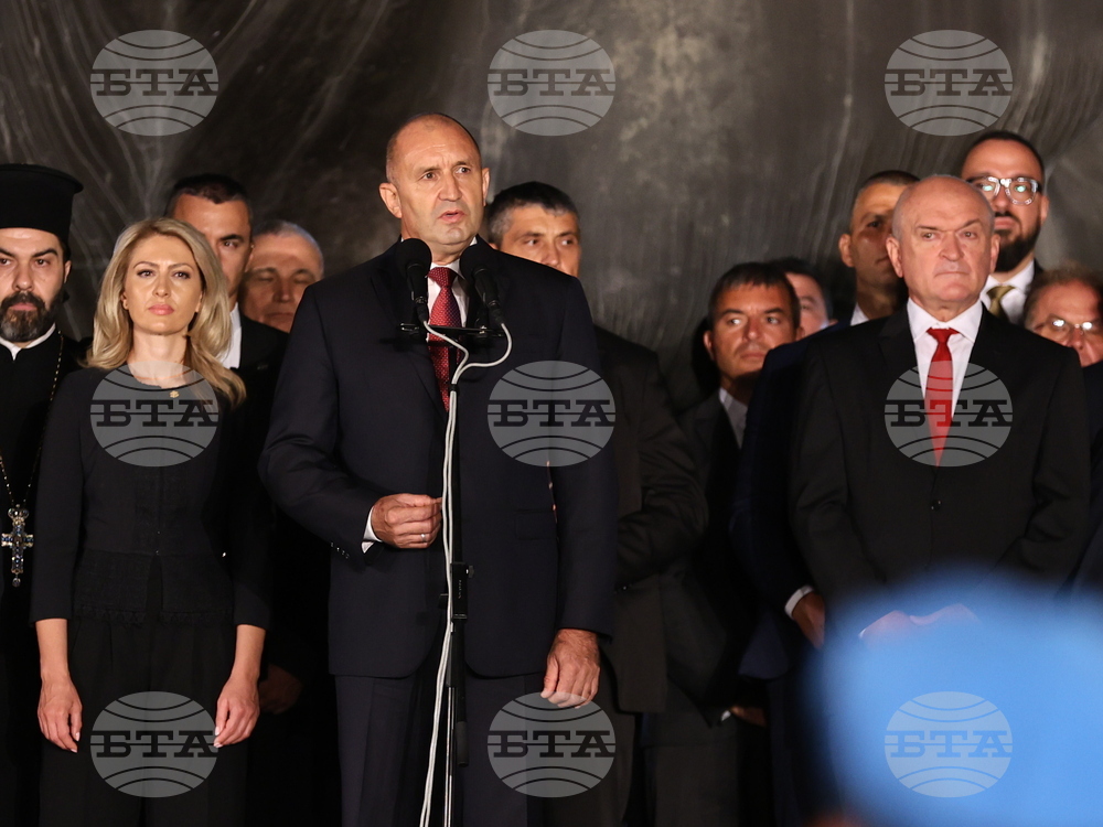 Пловдив - Съединение на България - годишнина - тържествена заря-проверка