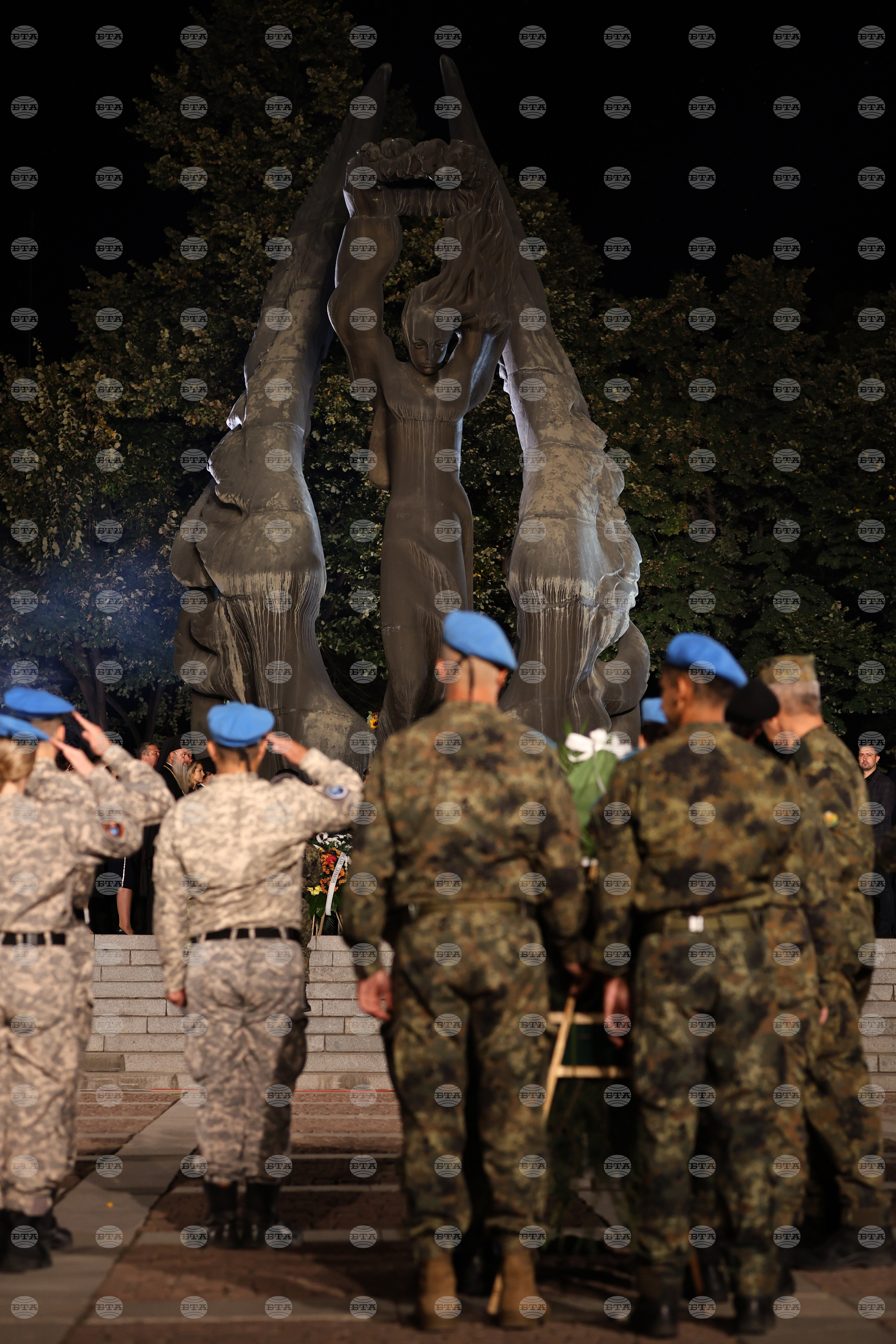 Пловдив - Съединение на България - годишнина - тържествена заря-проверка