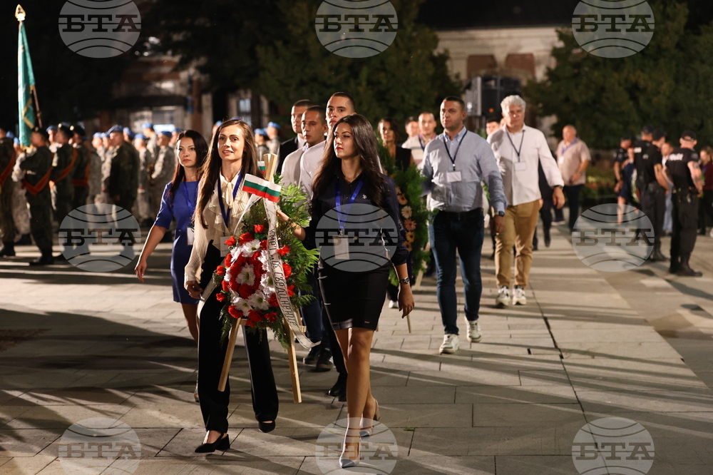 Пловдив - Съединение на България - годишнина - тържествена заря-проверка