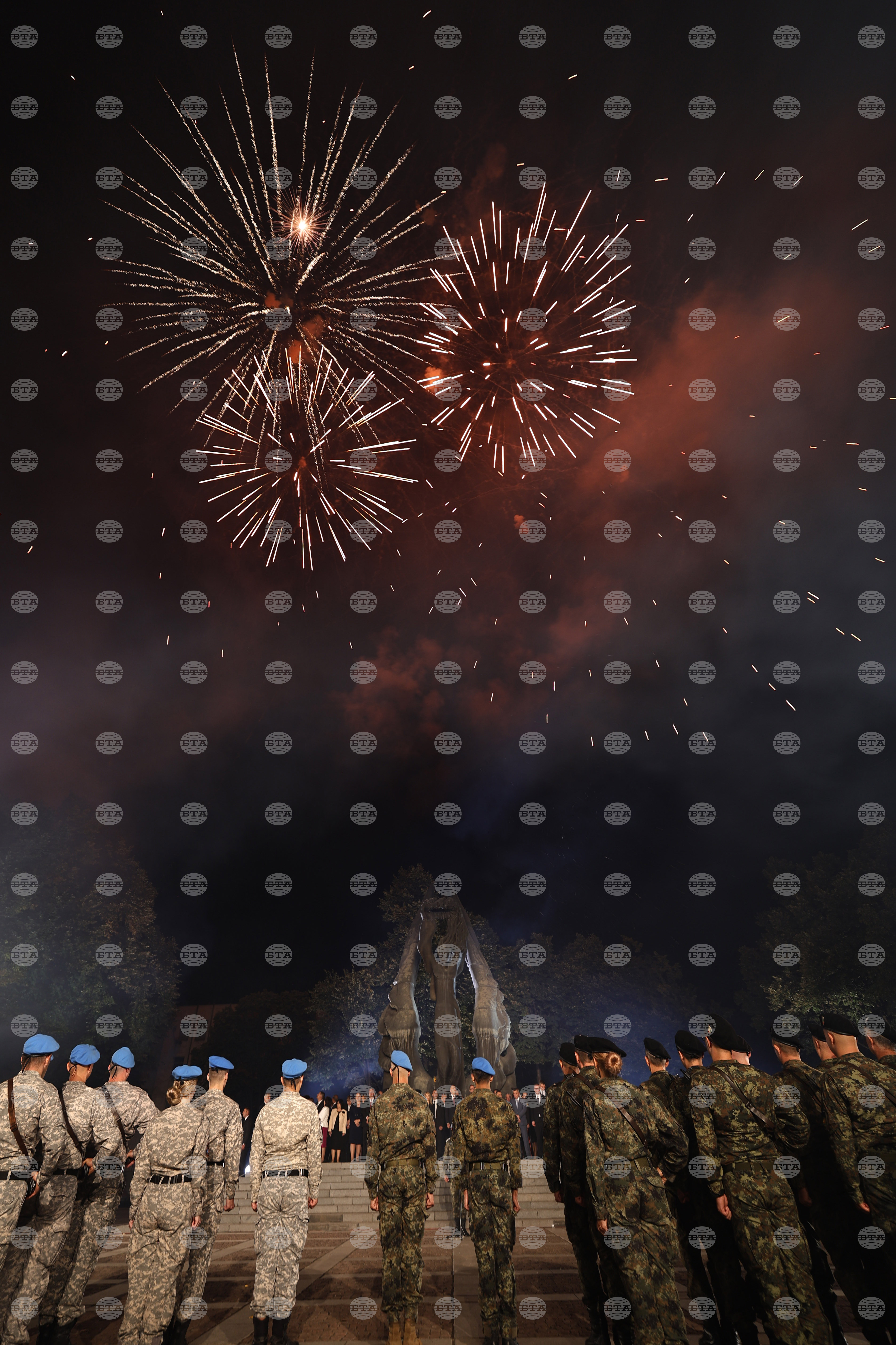 Пловдив - Съединение на България - годишнина - тържествена заря-проверка