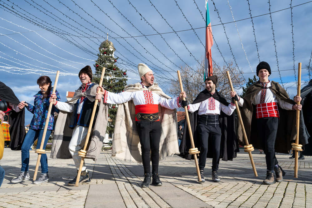 Община Елин Пелин ще посрещне 50 коледари и тази година на 25 декември на пл. "Независимост"