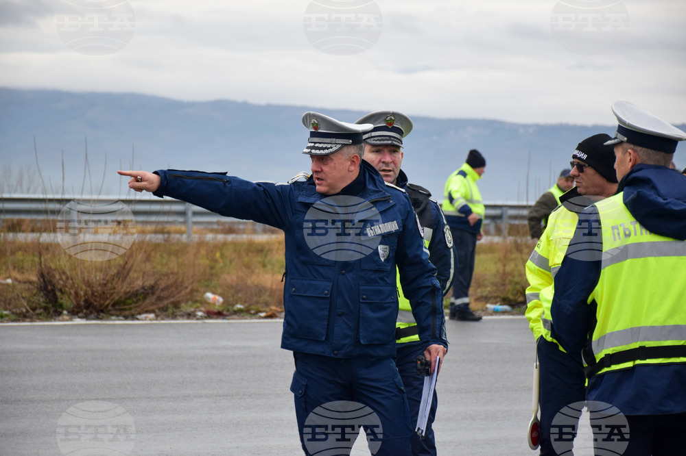 Двама души са загинали, а 21 са ранени при 18 тежки катастрофи в страната през изминалото денонощие