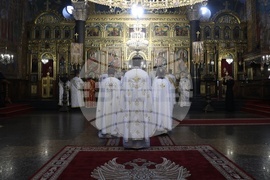 Катедрален храм "Св. великомъченица Неделя" - архиерейска заупокойна света литургия - патриарх Неофит