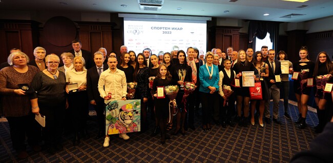 Министър Лечева присъства на церемонията по връчване на годишните награди „Спортен Икар”