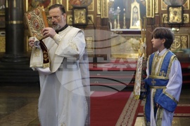 Катедрален храм "Св. великомъченица Неделя" - архиерейска заупокойна света литургия - патриарх Неофит