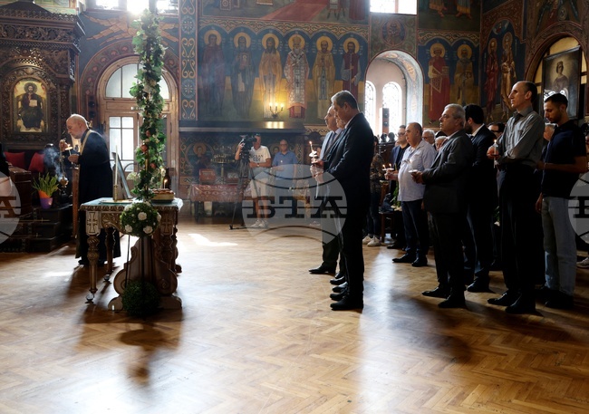 Иван Гарелов - поклонение