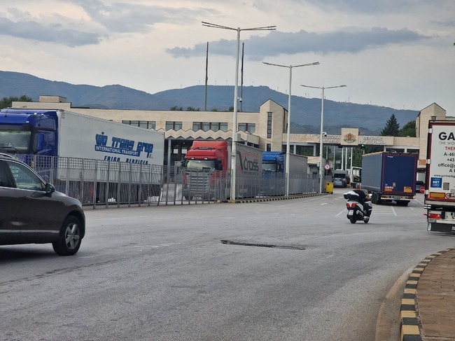 Няма колона от изчакващи автомобили на изход от България на граничен пункт "Кулата" към този час