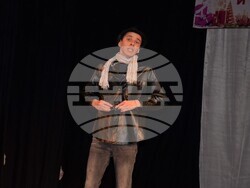 Община Видин: Гимназията с преподаване на чужди езици представи коледен спектакъл