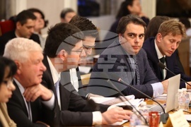 Парламент - Комисия по бюджет и финанси - заседание