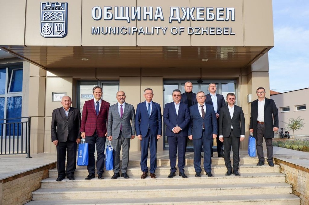 Кметът на Джебел Неджми Али се срещна с представители на ръководството на един от най-известните медицински университети на Балканите