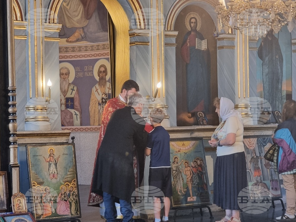 Плевен - църковен празник - храм "Света Параскева"