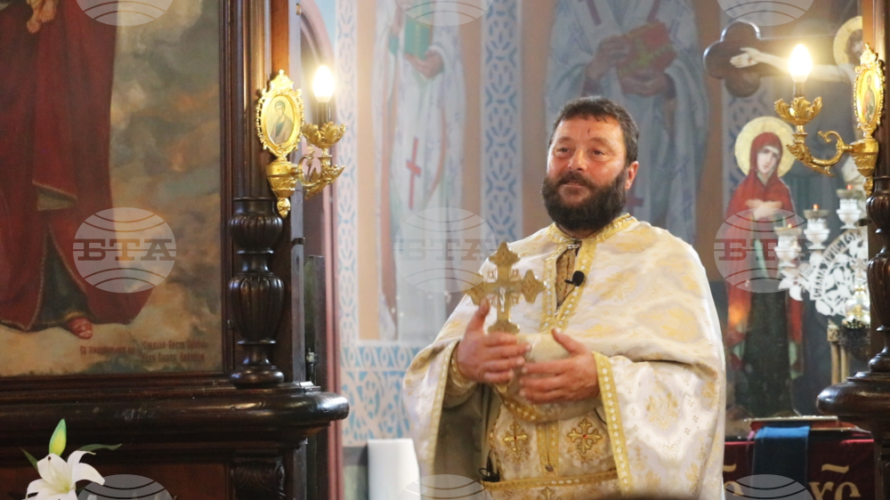 Добрич - Рождество Богородично - литургия