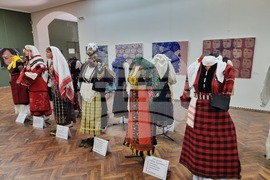 Видин - "Хубост българска" - изложба - народни носии