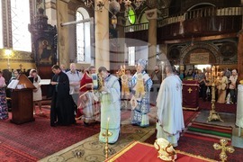 Бяла - храм "Свети Георги" - литургия