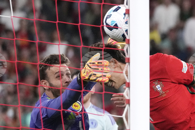 Нотингам Форест подписа с вратаря на Норич Гън