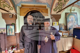 Полски Тръмбеш - Великотърновски митрополит Григорий - служба