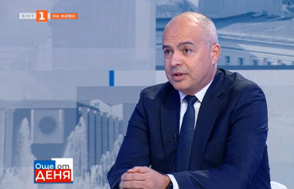 Георги Свиленски: Предложенията на БСП за 300 лв. до 4 клас и безплатни учебници до 12 клас бяха приети