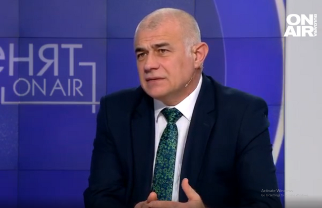 Георги Гьоков: По предложение на БСП всички ученици до 4-ти клас ще получават по 300 лв.