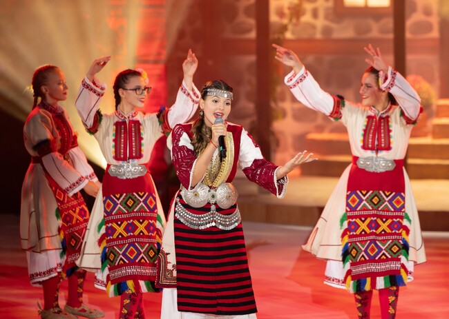 Стартира гласуването за наградата на зрителите в конкурса за авторска македонска песен на „Пирин Фолк“ Сандански 2025