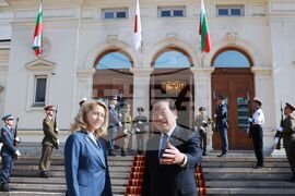 Фукуширо Нукага - Рая Назарян - среща