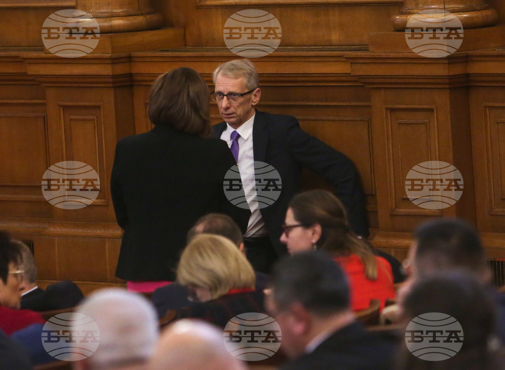 Парламент - заседание - Николай Денков