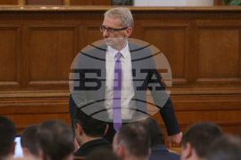 Парламент - заседание - Николай Денков