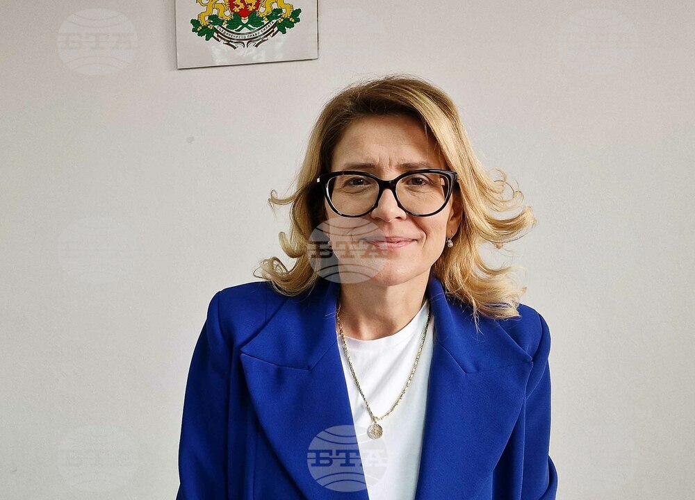 Смолян - Районна избирателна комисия - връчване на печат - Венета Русева
