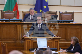 Парламент - заседание - Цончо Ганев