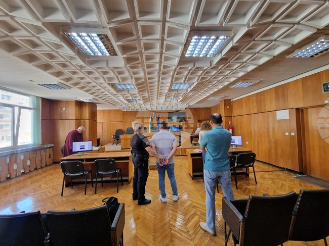 Година и два месеца е присъдата на мъж от Златоград, пробол с нож двама души