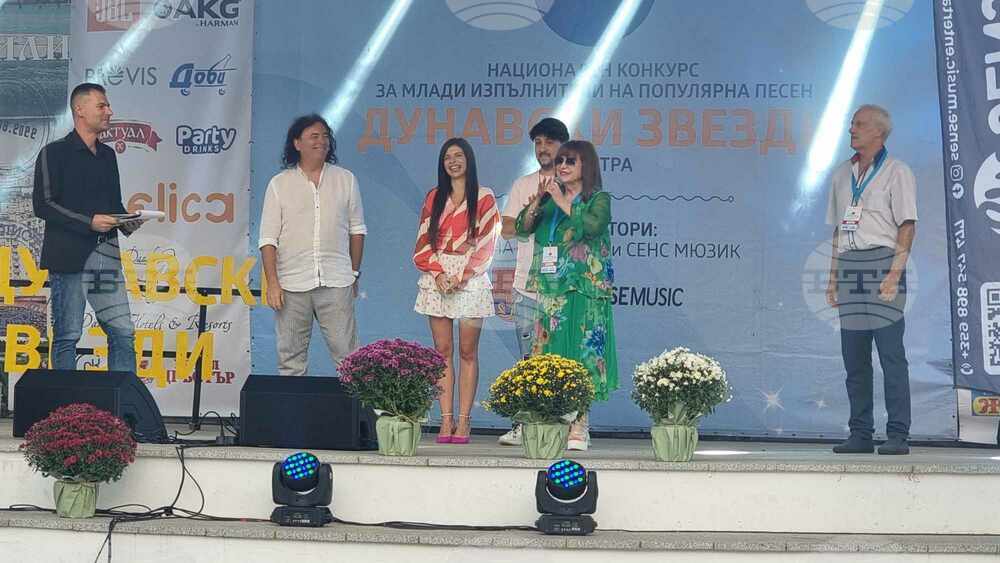 Шести национален певчески конкурс "Дунавски звезди" започна в Силистра