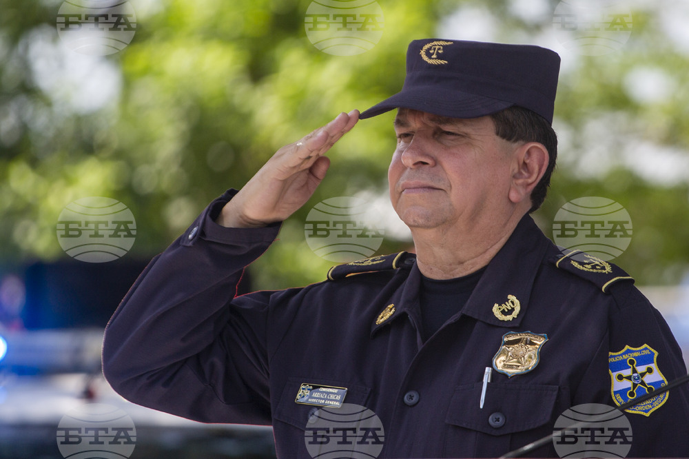 Шефът на полицията на Салвадор е сред 9-те загинали при катастрофа с хеликоптер