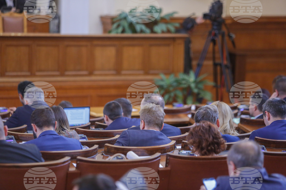 Народното събрание ще обсъди на второ гласуване промени в Кодекса на труда