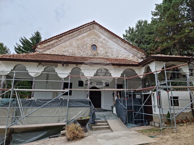 Белащица - Православен манастир - ремонт