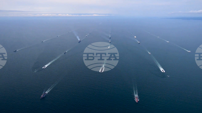 Русия започна мащабни военноморски учения 