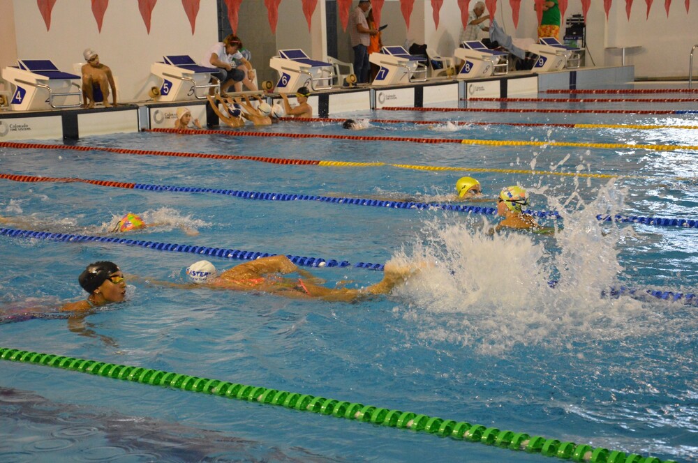 Община Благоевград: Над 150 състезатели се включват в традиционния турнир по плуване „Дядо Коледа“ в Благоевград