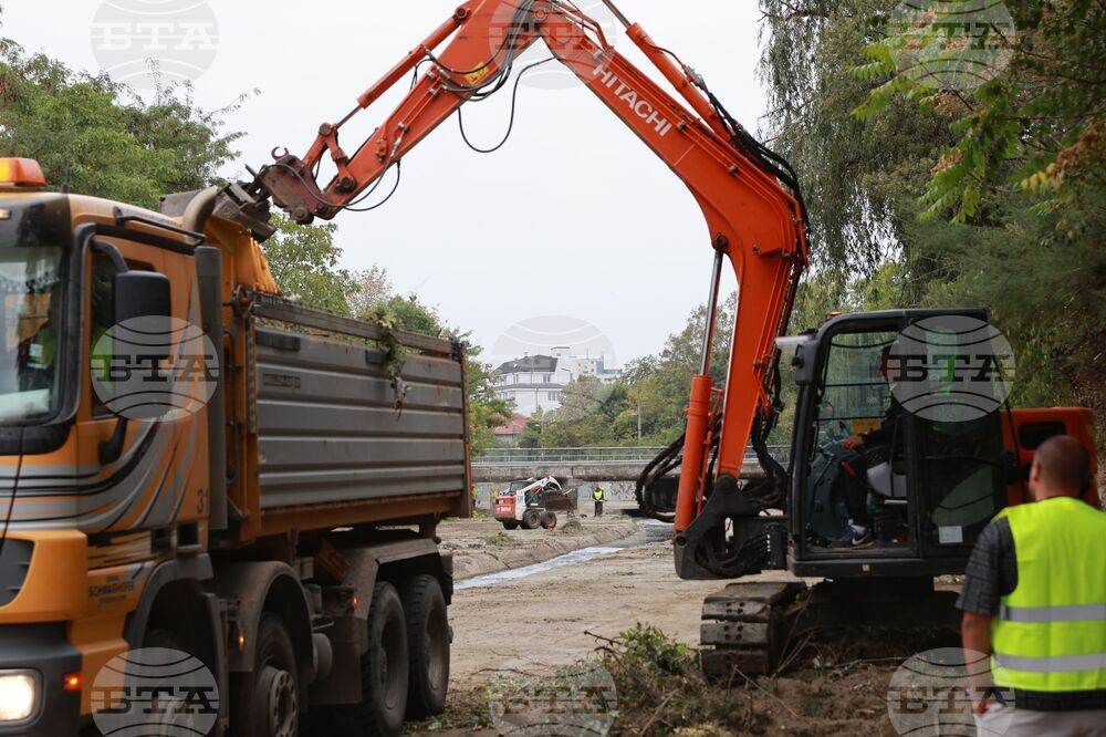 Речно корито - почистване