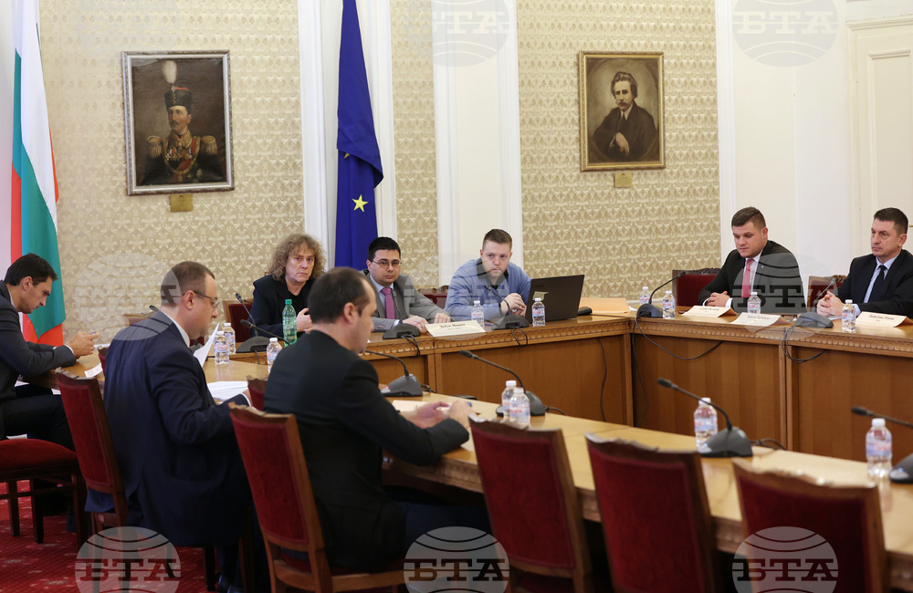 Парламент - Временна комисия за разглеждане на въпросите с недостига и високите цени на дървата