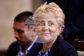 ЦИК - коалиция „Има смисъл" - избори - регистрация - Виктория Василева