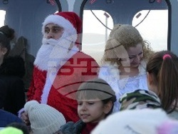 Дядо Коледа пристигна с хеликоптер на Гранична полиция