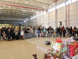 Дядо Коледа пристигна с хеликоптер на Гранична полиция