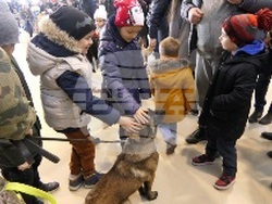 Дядо Коледа пристигна с хеликоптер на Гранична полиция