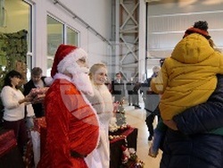 Дядо Коледа пристигна с хеликоптер на Гранична полиция