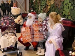 Дядо Коледа пристигна с хеликоптер на Гранична полиция